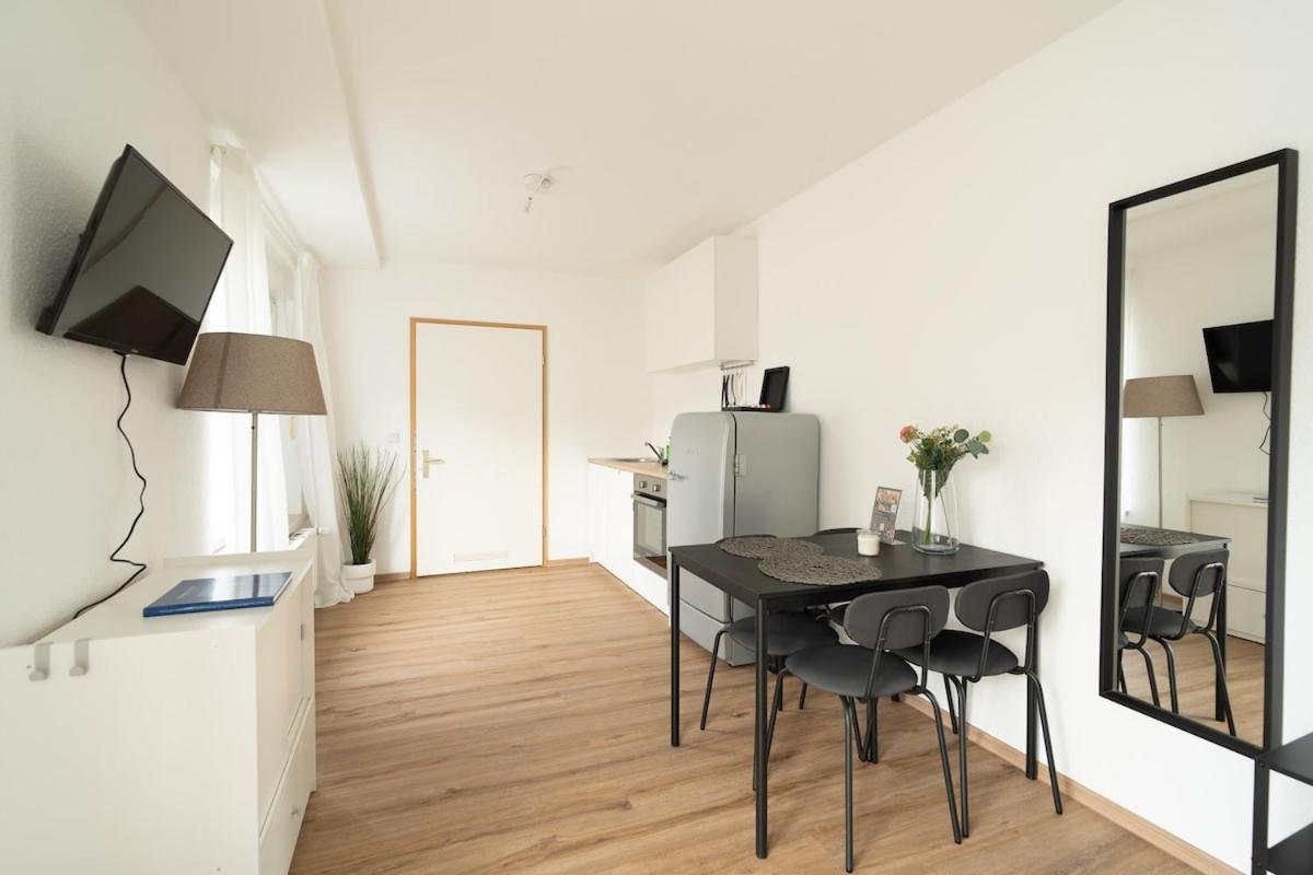 Modernes City-Studio Universitaet Koblenz Coblenza Esterno foto