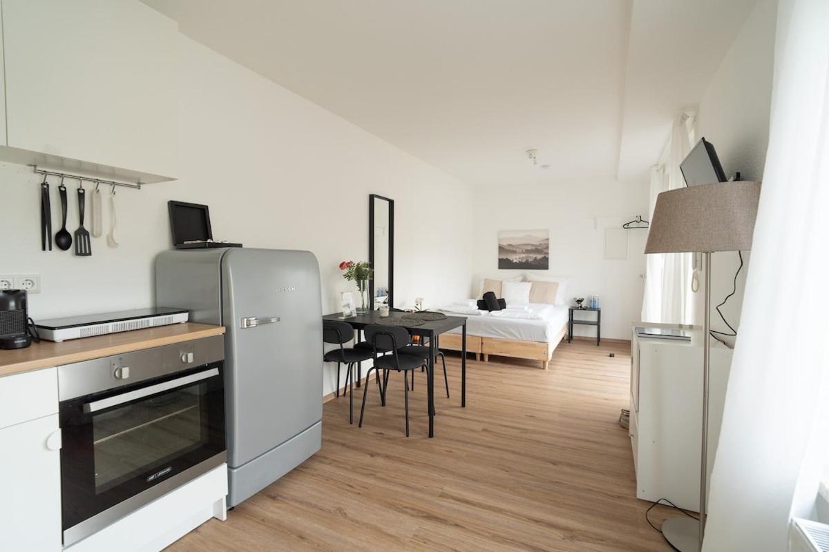 Modernes City-Studio Universitaet Koblenz Coblenza Esterno foto